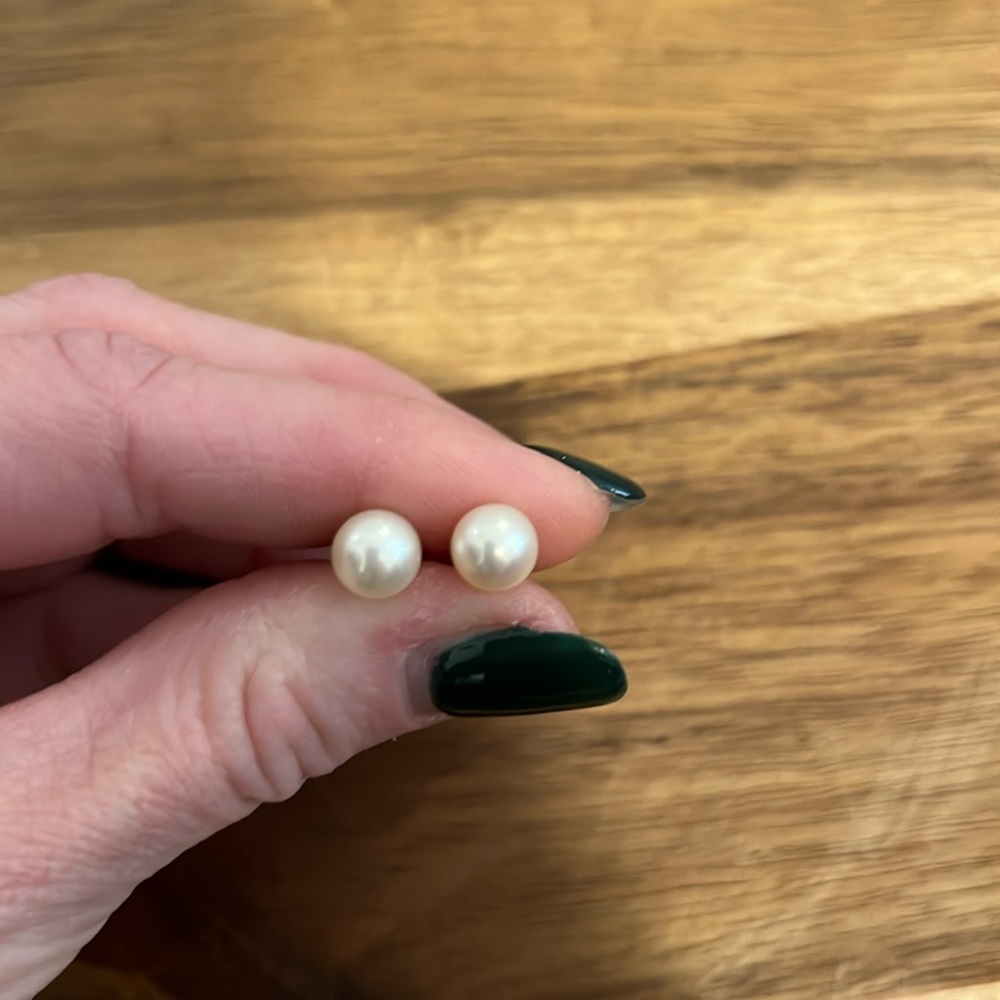 Bigger white pearl earrings with gold posts